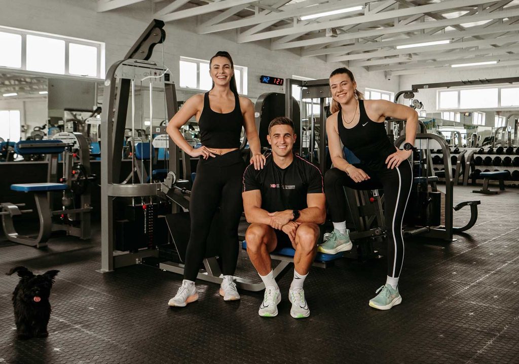 The Fit & Pure team together in the gym